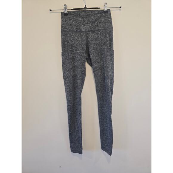 Athleta Black and White Lightening Static 7/8 Leggings size Sm Preloved - Picture 1 of 9